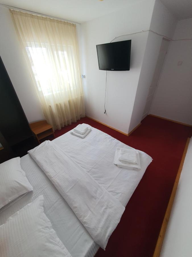 Casa Edi Hotel ปอยอานาเนกรี ภายนอก รูปภาพ